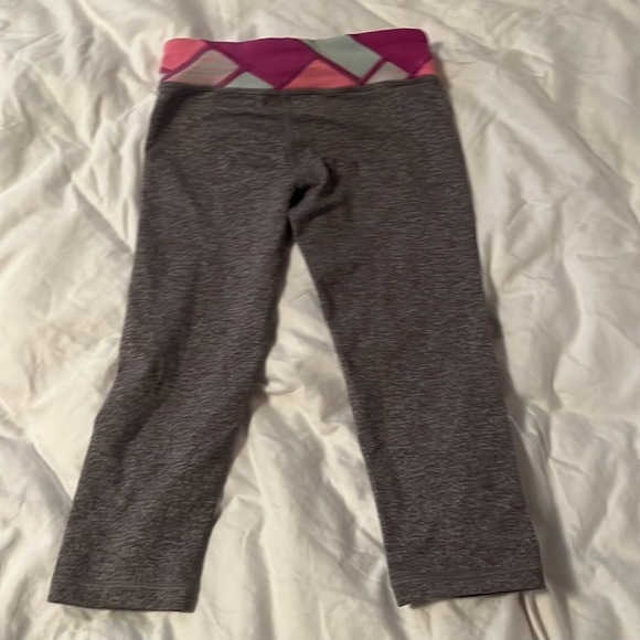 Ivivva capris - Picture 3 of 3